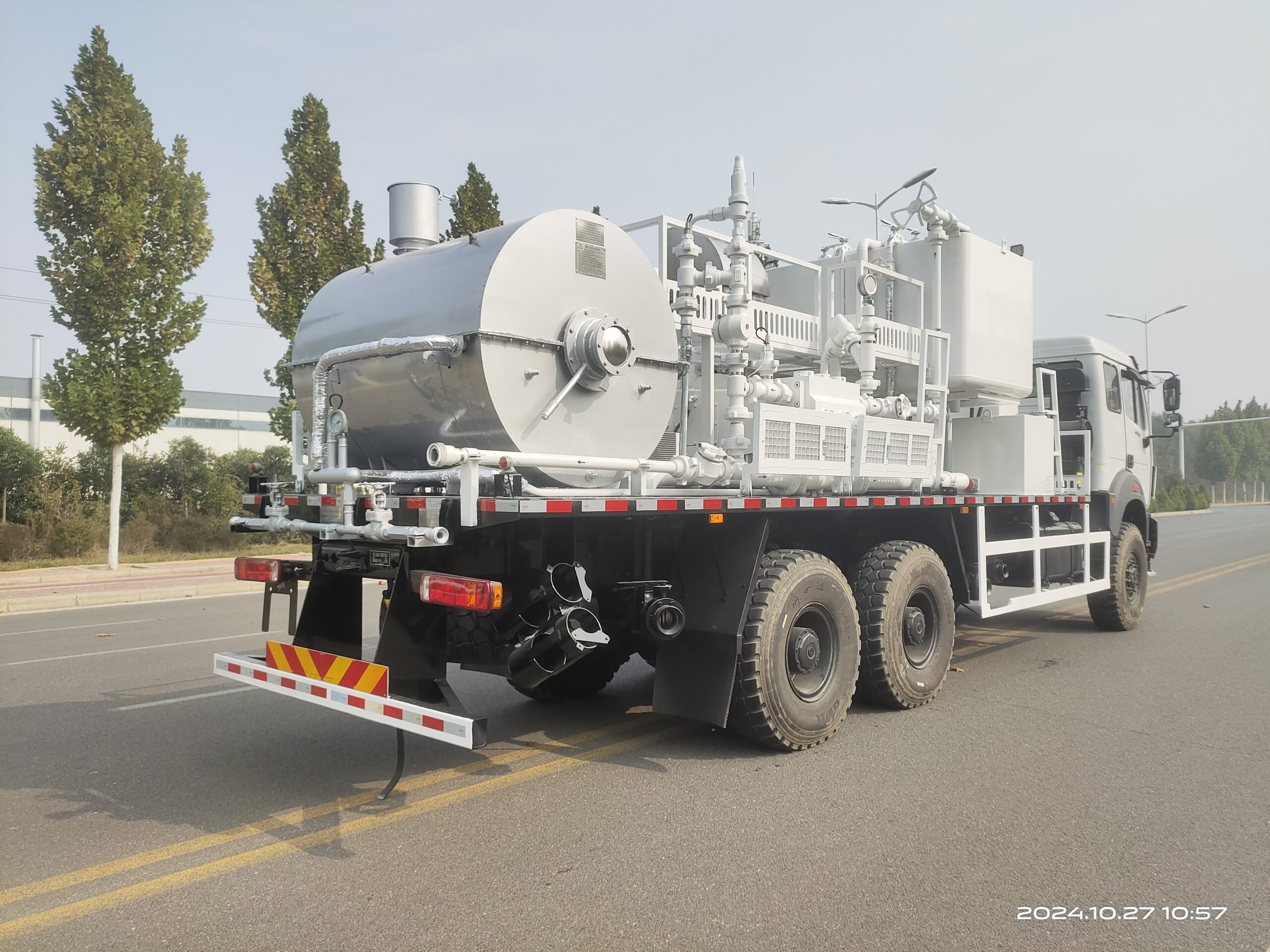 Oilfield Wax Removal Truck Specifications and Sizing Guide