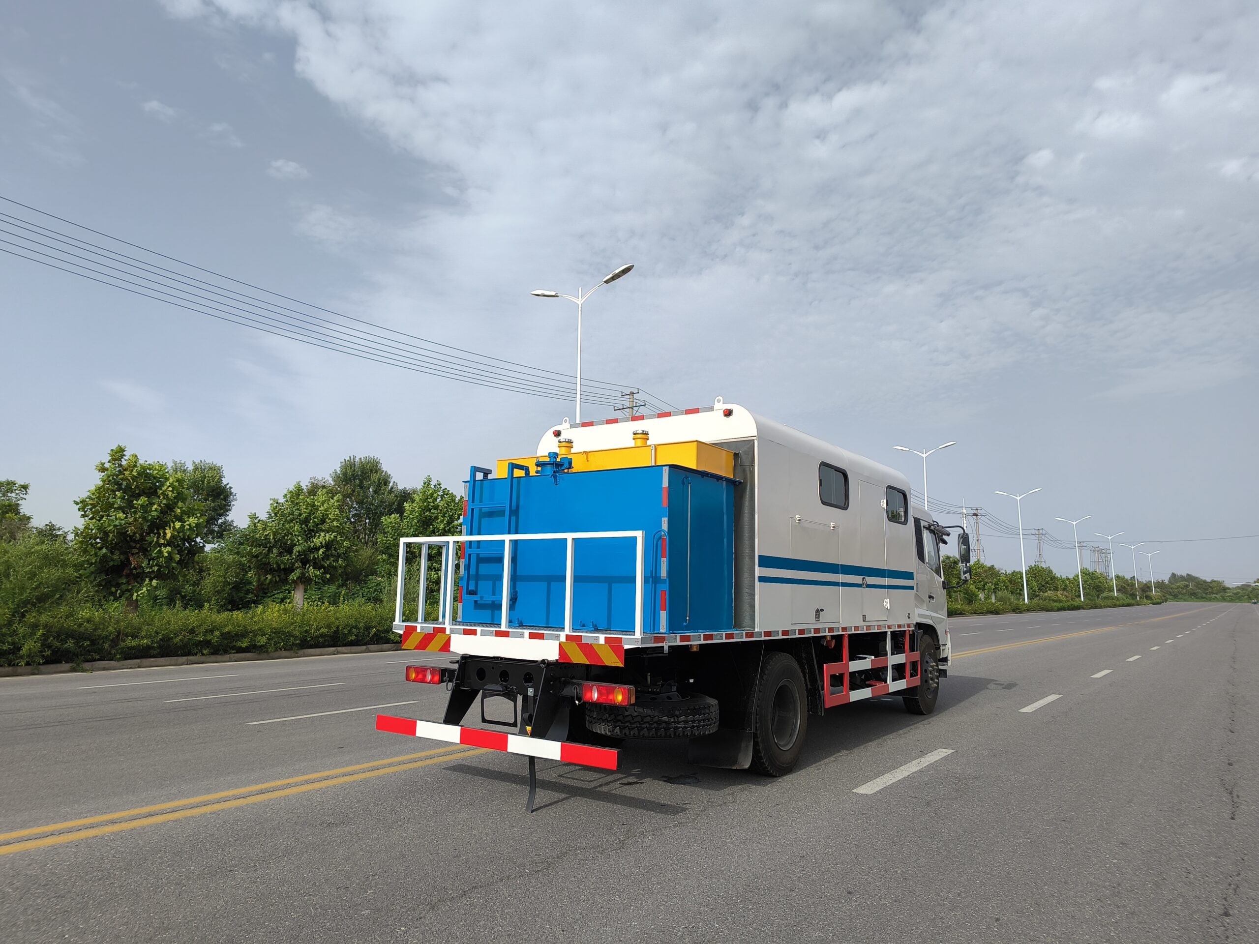Vehicle mounted boiler left rear angle